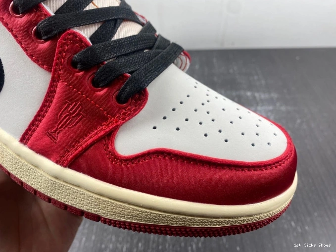 1st Kicks x Jordan 1 Air Room OG Home FN0432-017 Low Trophy 0627